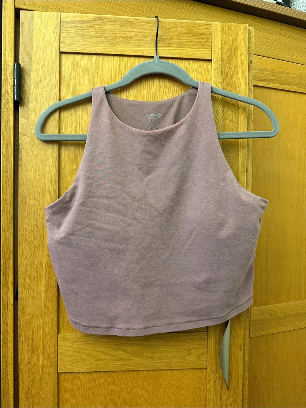 Cropped athletic top